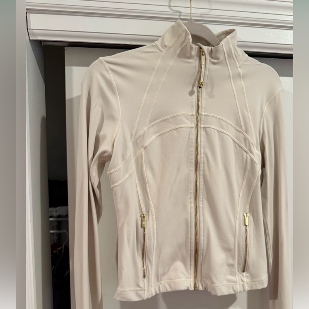 Define Jacket - Picture 2 of 5